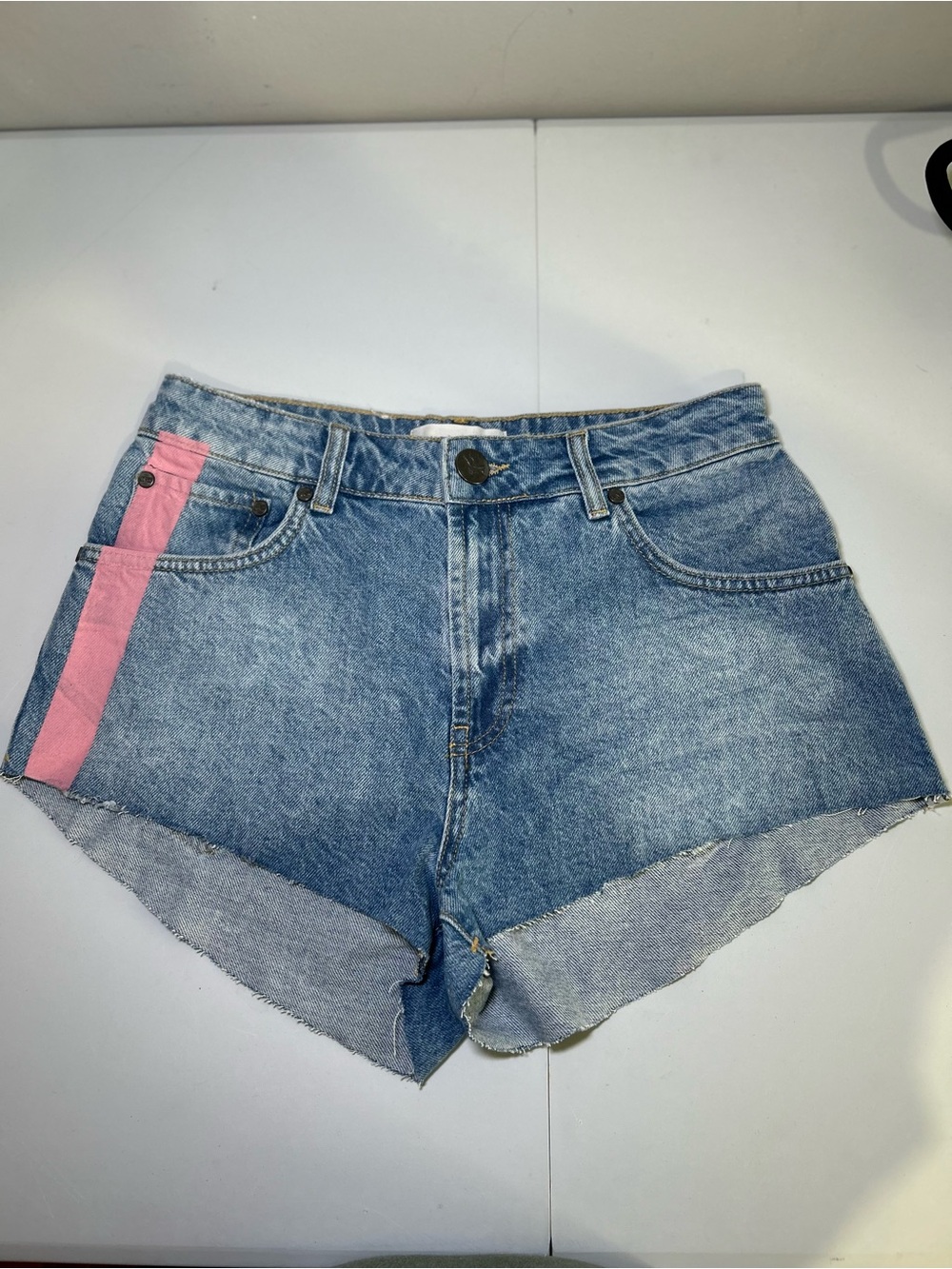 OneTeaspoon The One Linear Blue Denim Shorts Pink Side Stripe NWT Size 27